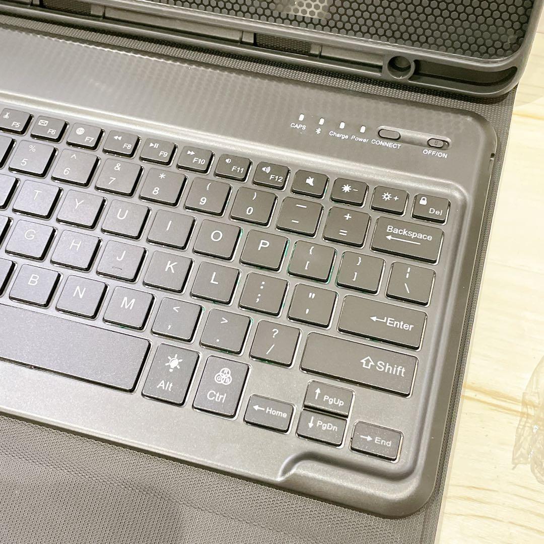 ☆iPad Air6(M2) 11inch対応スマートキーボード付きケース