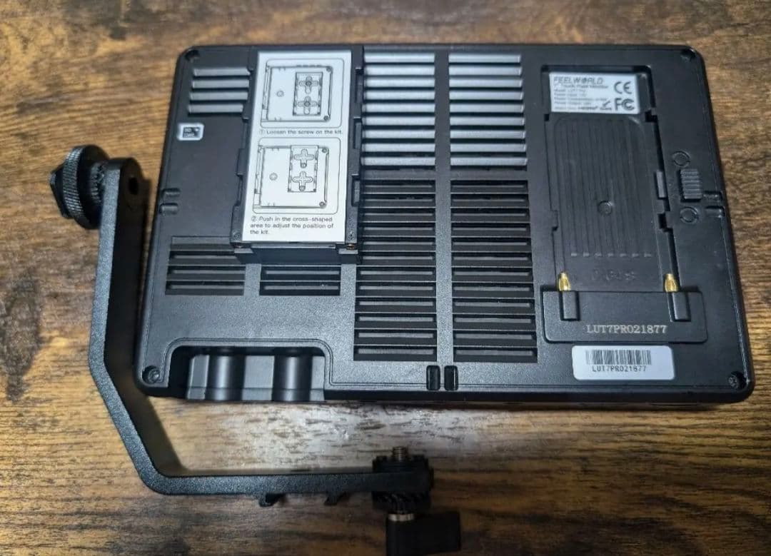 外部モニター Feelworld LUT7 PRO 4k 7インチ