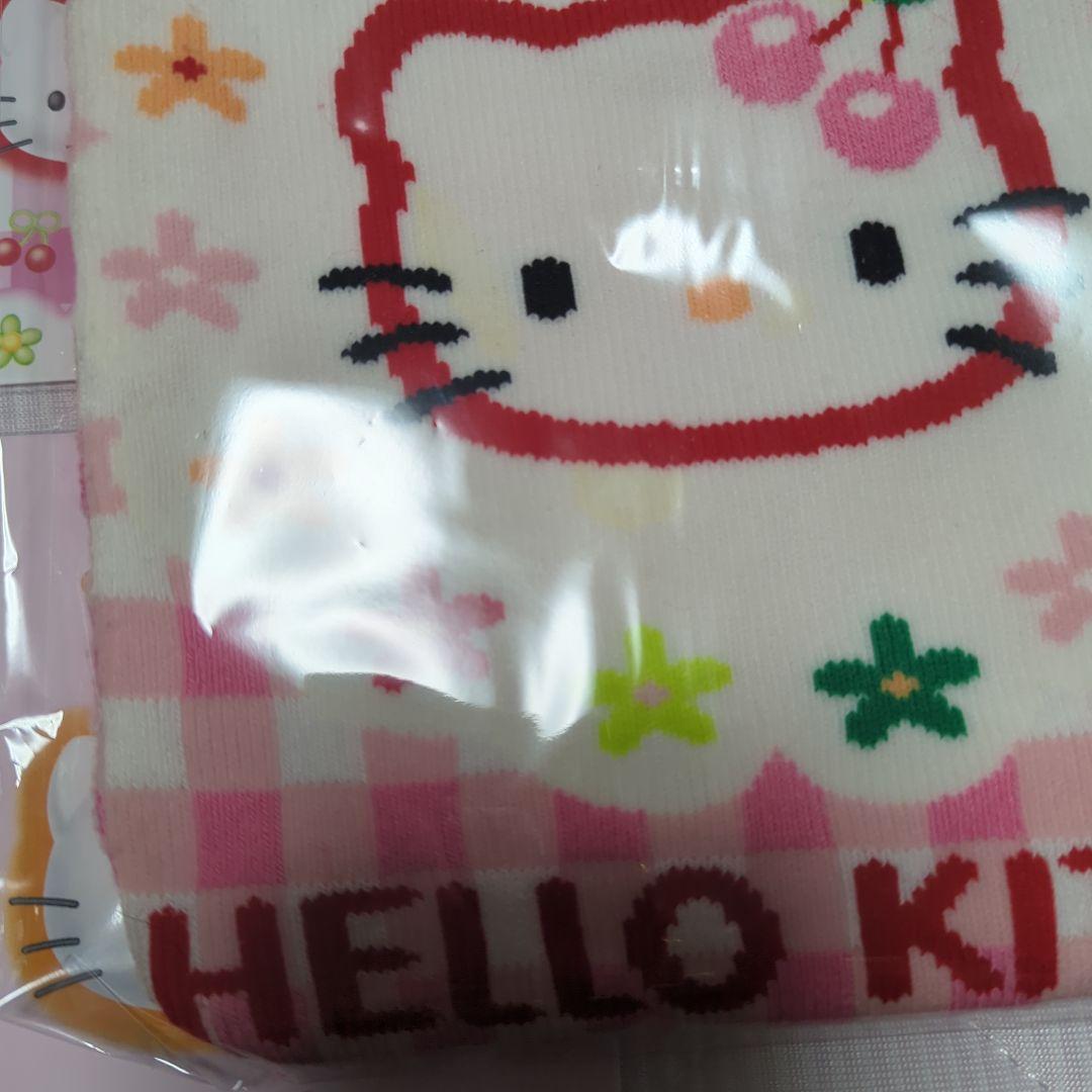 いちごキティ　さくらんぼキティ　レトロキティ　非売品キティポーチ　キティゲーム品