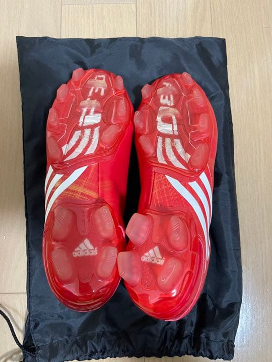 中村俊輔選手　直筆サイン入りスパイク