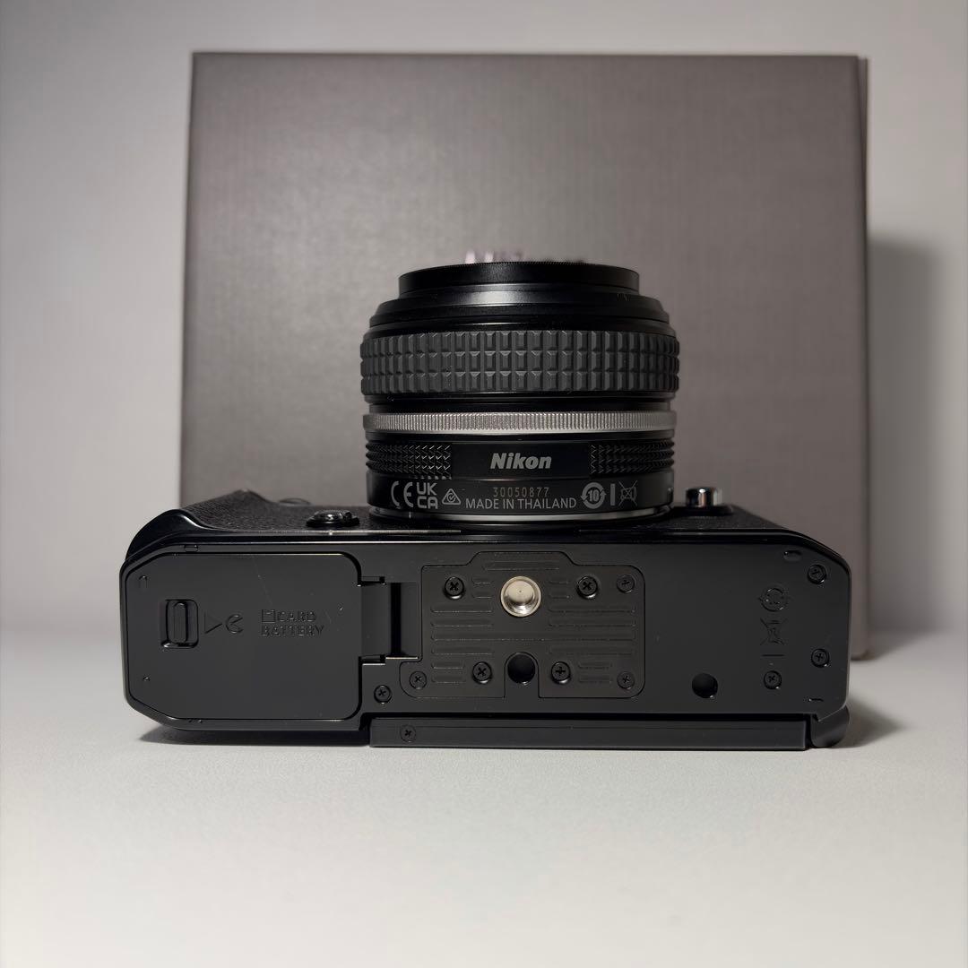 Nikon Zf ＋ NIKKOR Z 40mm f/2 SE レンズキット