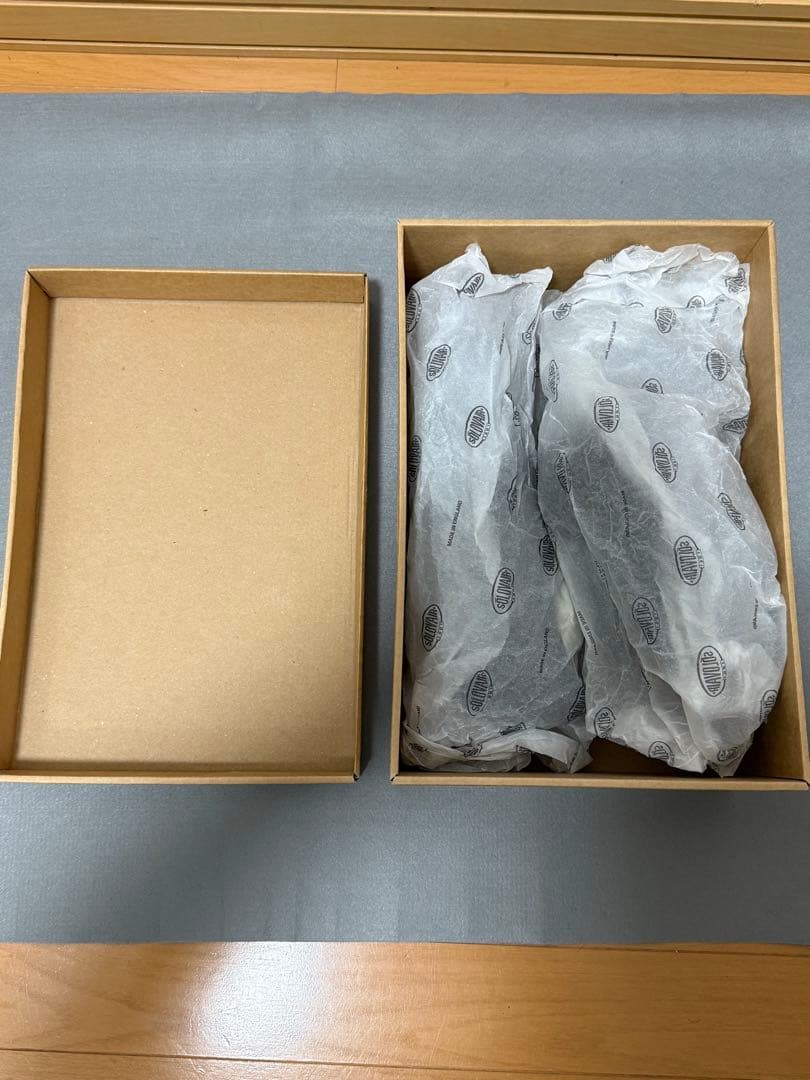 ソロヴェアー　 レースアップシューズ　ドクターマーチン　レースアップシューズ　黒