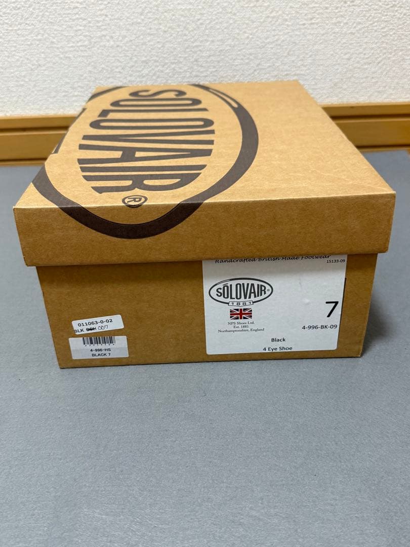 ソロヴェアー　 レースアップシューズ　ドクターマーチン　レースアップシューズ　黒