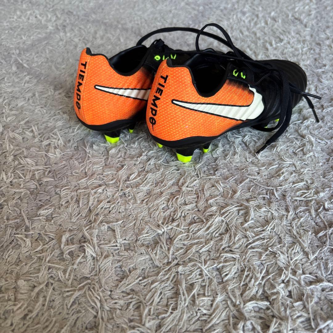 未使用品　Nike Tiempo サッカースパイク オレンジ/黒　23cm