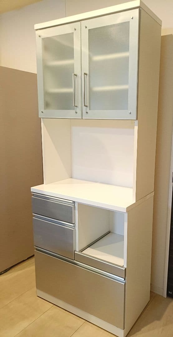 食器棚 フロストガラス扉付き