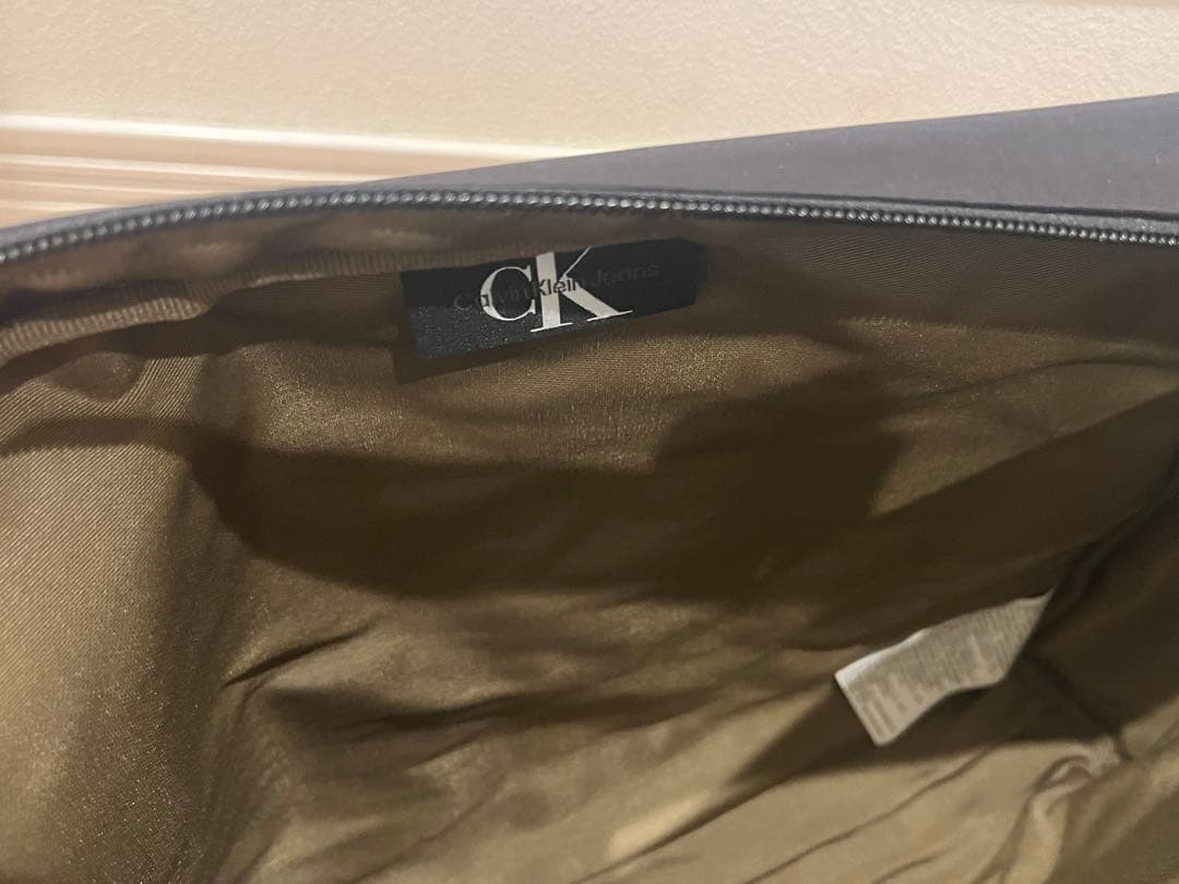 【定価1.7万円】  カルバンクライン ショルダーバッグ