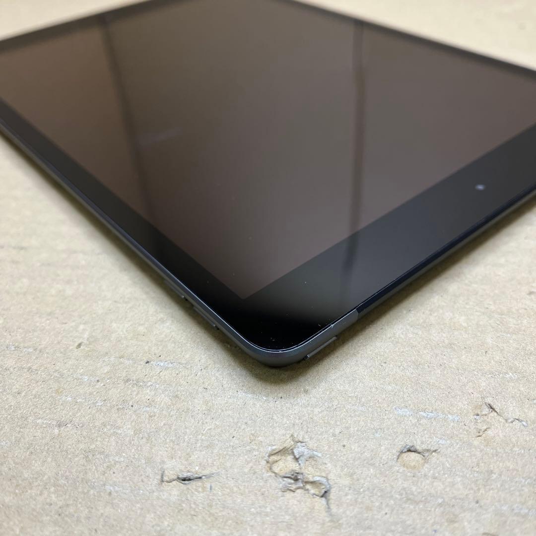 iPad (第７世代)Wi-Fi + Cellular 32GB スペースグレイ