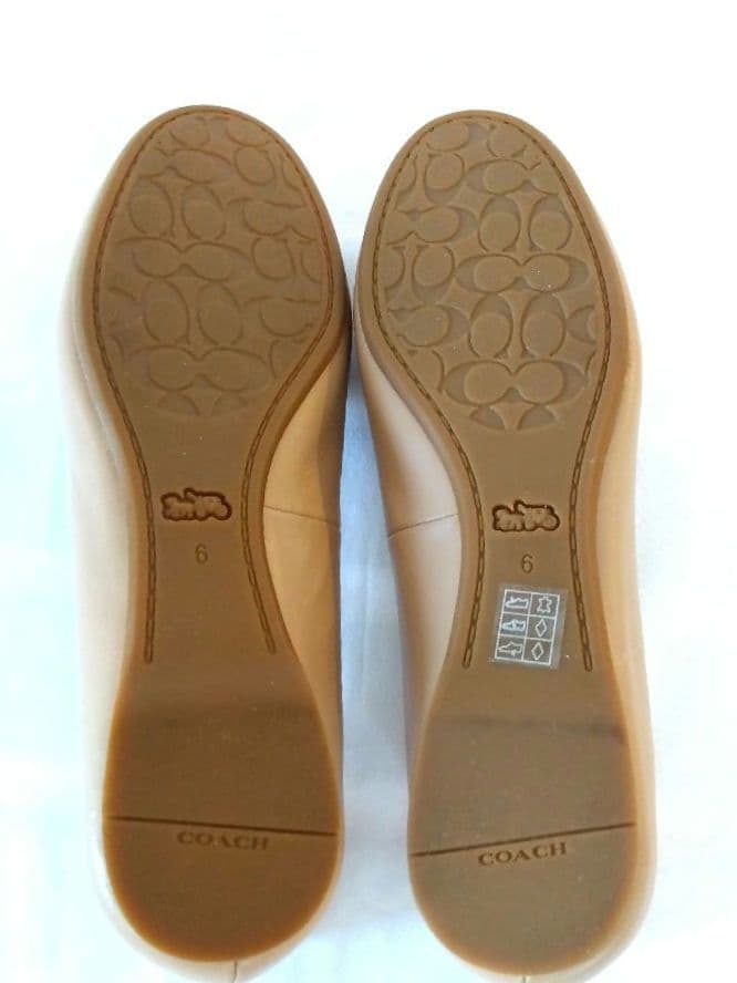 専用【新品・未使用】☆COAC 本革　23cm ベージュ　 フラットシューズ