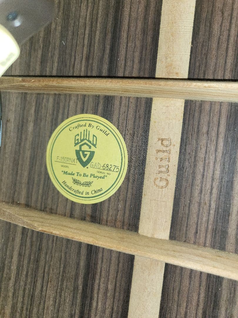 Guild F150RNAT アコースティックギター　ハードケースつき