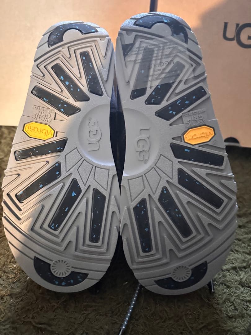 R*k様 UGG グレー ムートンブーツ