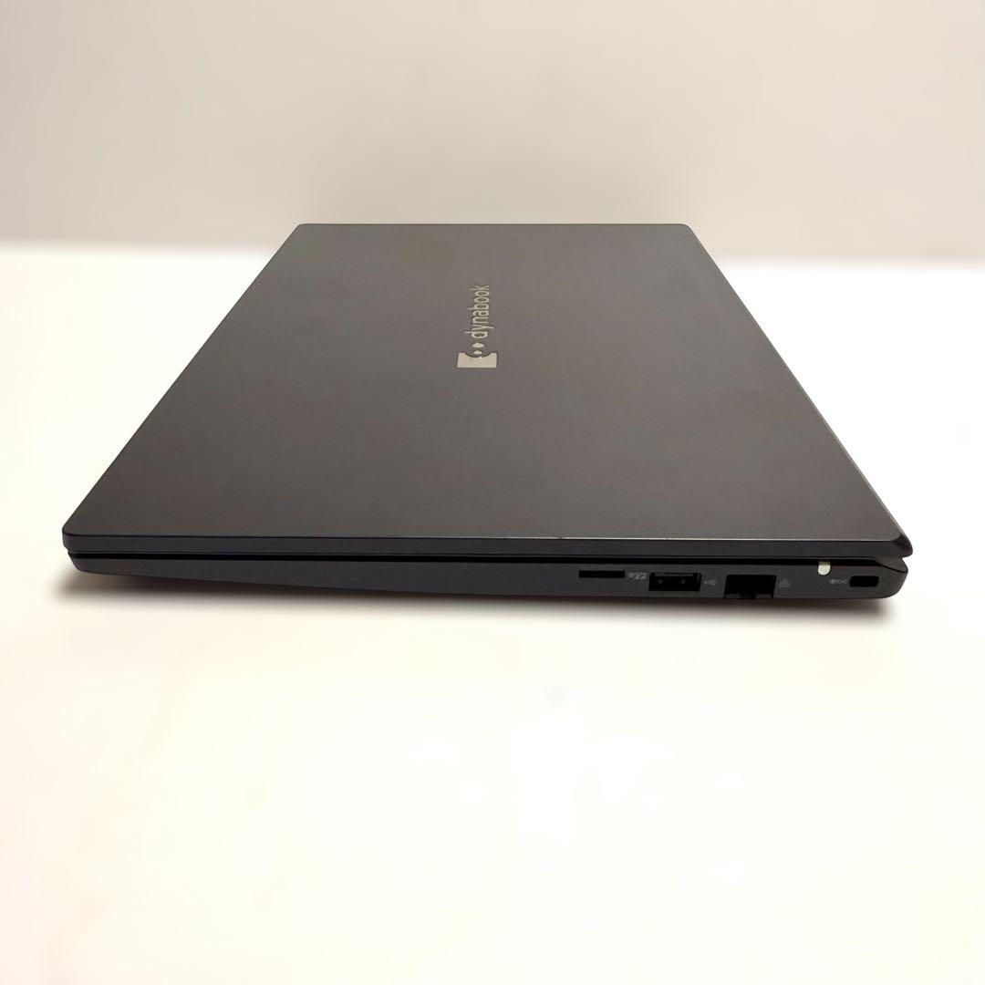 美品 dynabook MJ54/HS 11世代 メモリ10GB 容量256GB