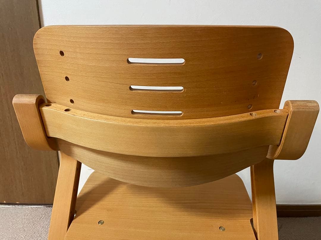 フォルミオ　デスクチェアー