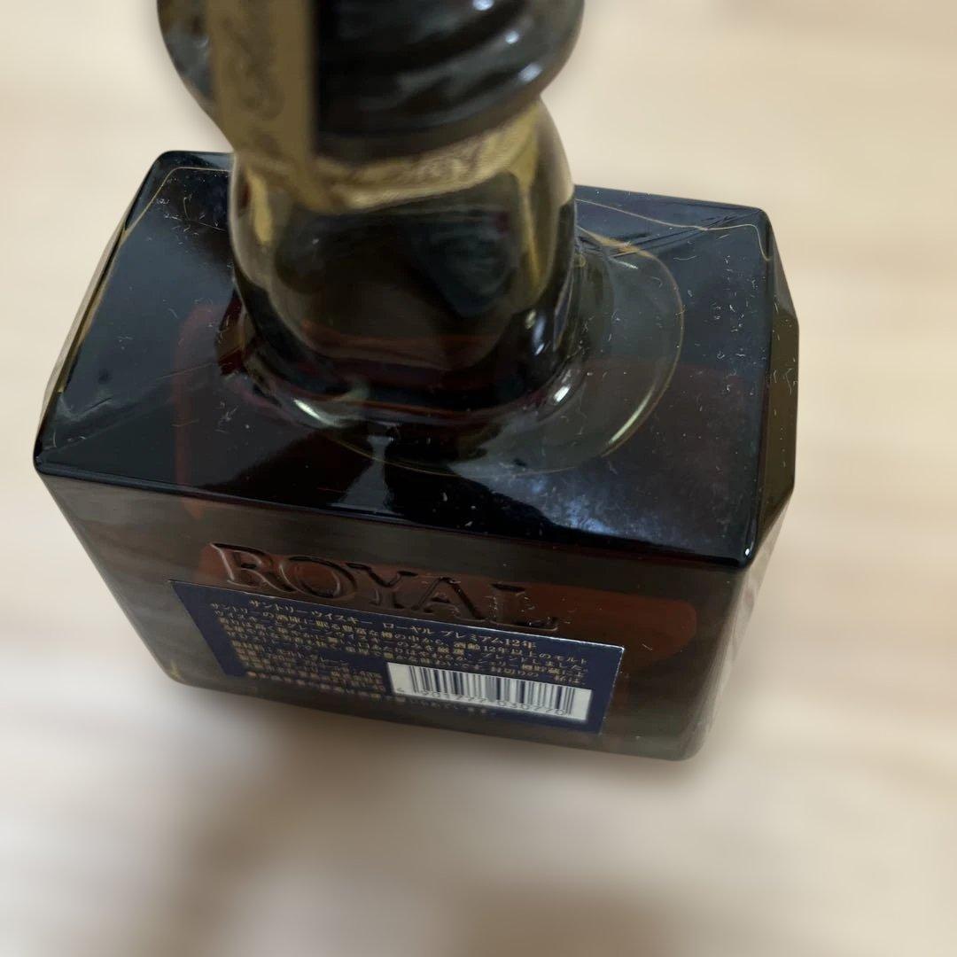 未開封✨️サントリーウイスキーローヤルプレミアム12年 720ml