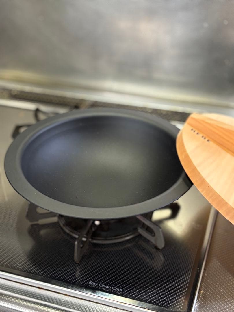 早い者勝ち！新品！HEGEφ250直火鍋(ブラック)＆さわら木蓋付き