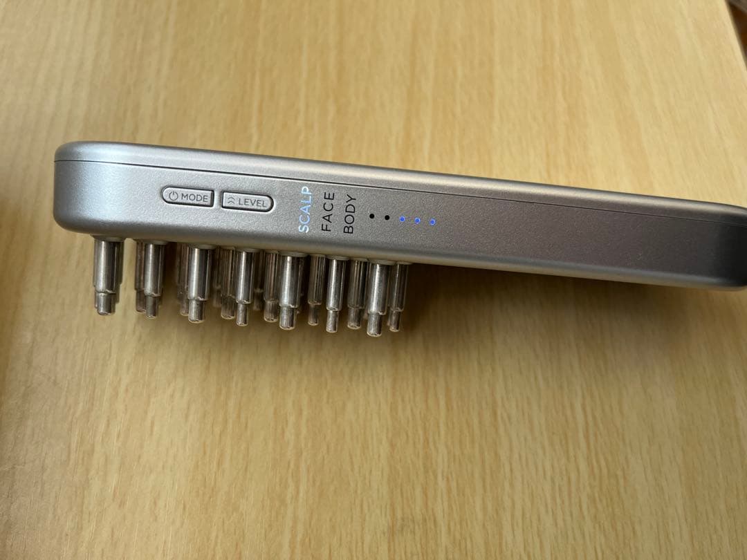 [美品]SALONIA サロニア EMS リフトブラシ　SAL222065L