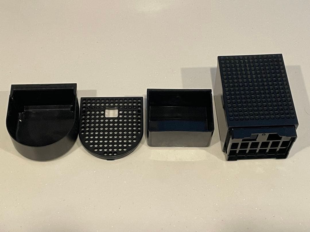 ネスプレッソ エッセンサミニ&エアロチーノ4