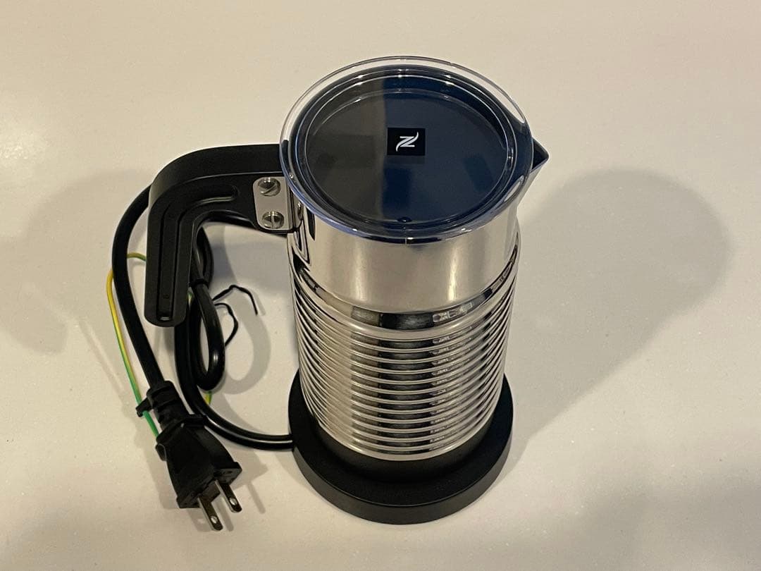 ネスプレッソ エッセンサミニ&エアロチーノ4