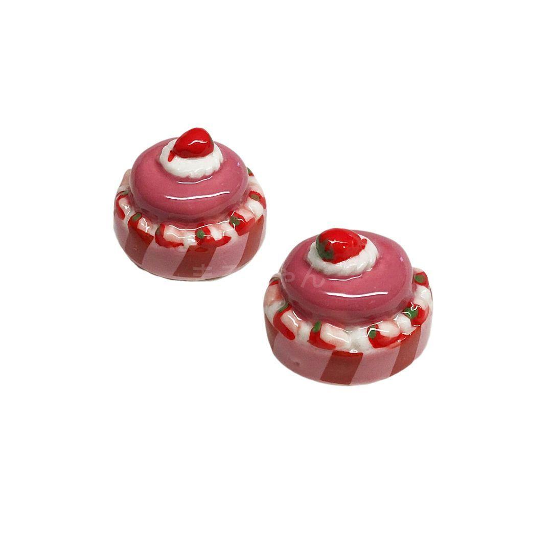 【新品・未使用】魅惑のいちごデザート　ストロベリー　フェーヴ　８点セット　送料込