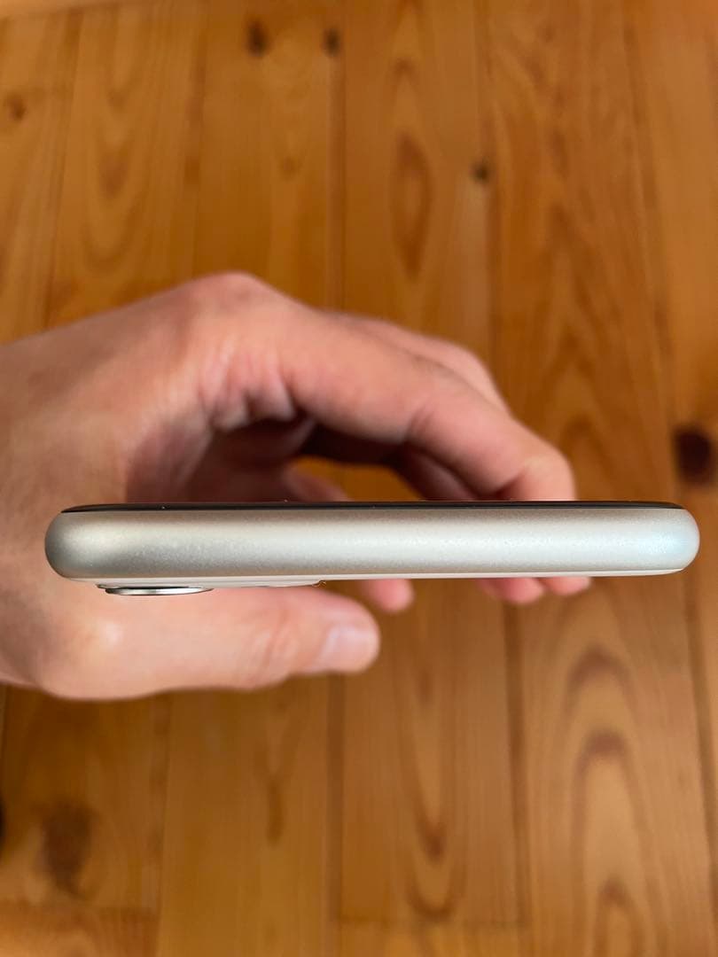 Apple iPhone 11 ホワイト 本体と箱とケーブル付