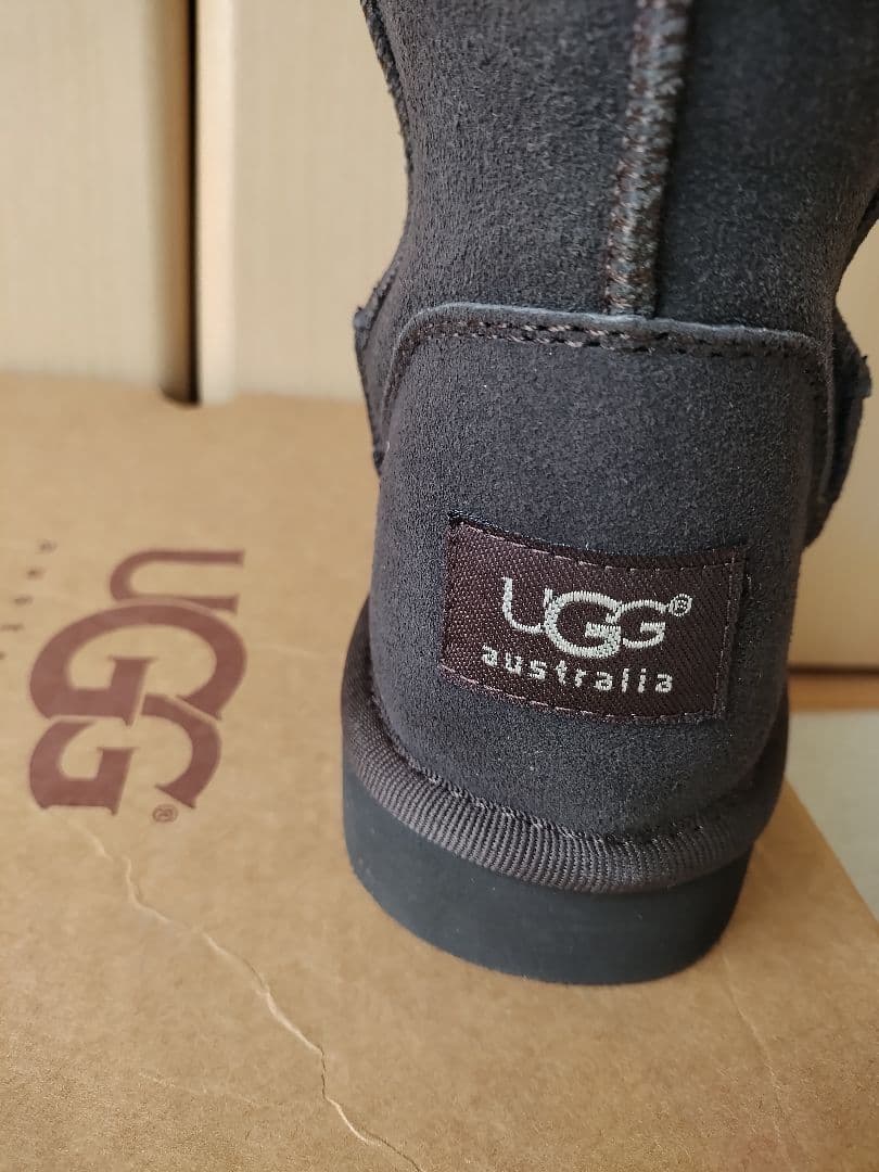 ★UGG★7インチ★ブーツ★新品★送料無料★