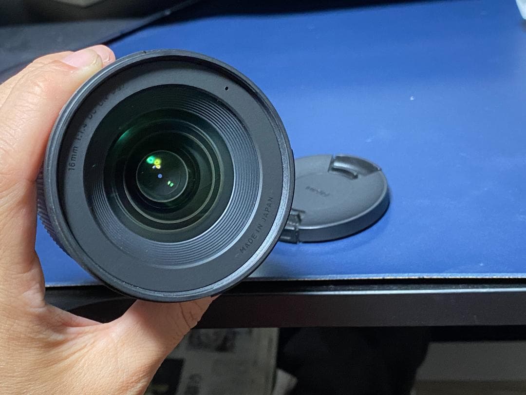 【週末限定価格】SONY α6400＋E35mm F1.8セット　ミラーレス一眼