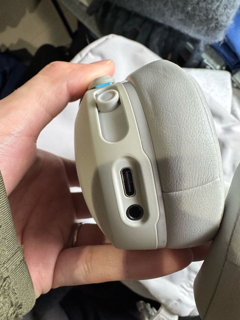 Skullcandy ワイヤレスヘッドホン 収納袋付き