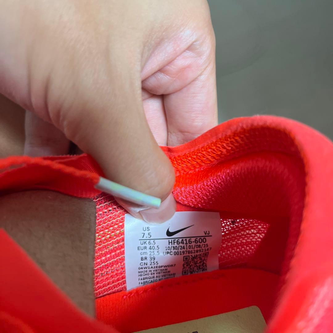 【新品】NIKE ZOOMX STREAKFLY2 25.5cm