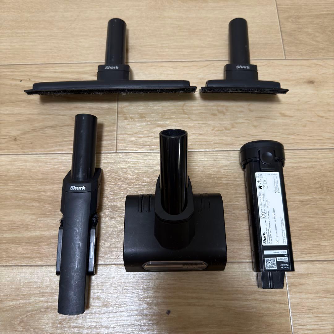 Shark コードレススティッククリーナー 本体 メタリックグレイ　CS401J
