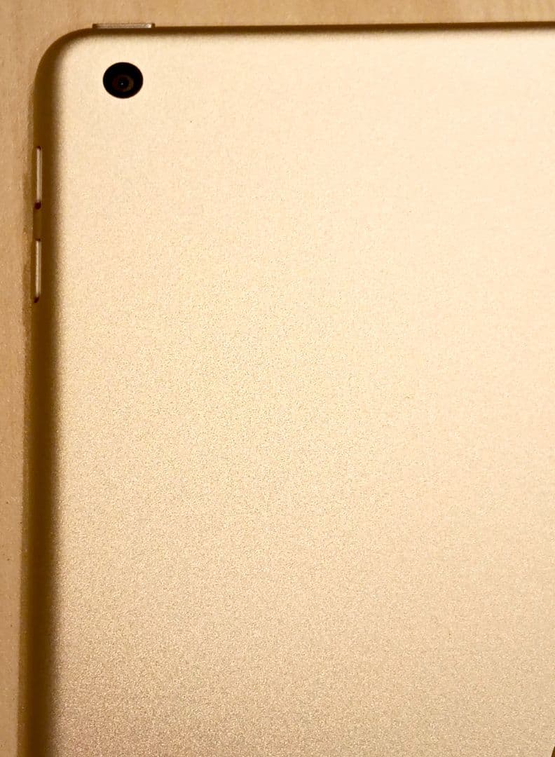 iPad A1893 32GB 9.7インチ　第六世代