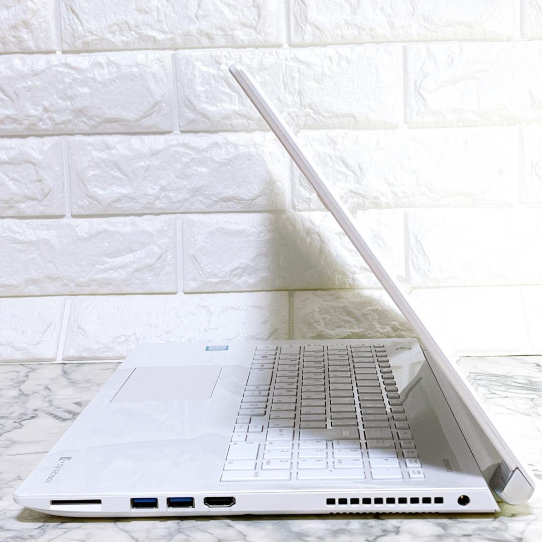 美品✨Windows11✨新品爆速SSD薄型ノートパソコン白✨カメラ・オフィス付
