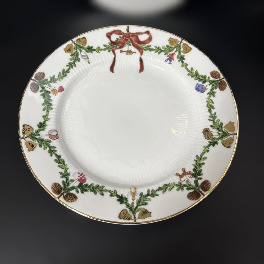 ［新品］ロイヤルコペンハーゲン　スターフルーテッドクリスマス　プレートセット