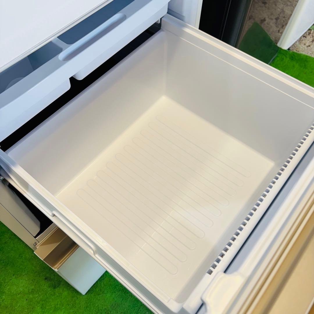 ほぼ未使用 2024年製 350L 冷蔵庫 SHARP【地域限定配送無料】