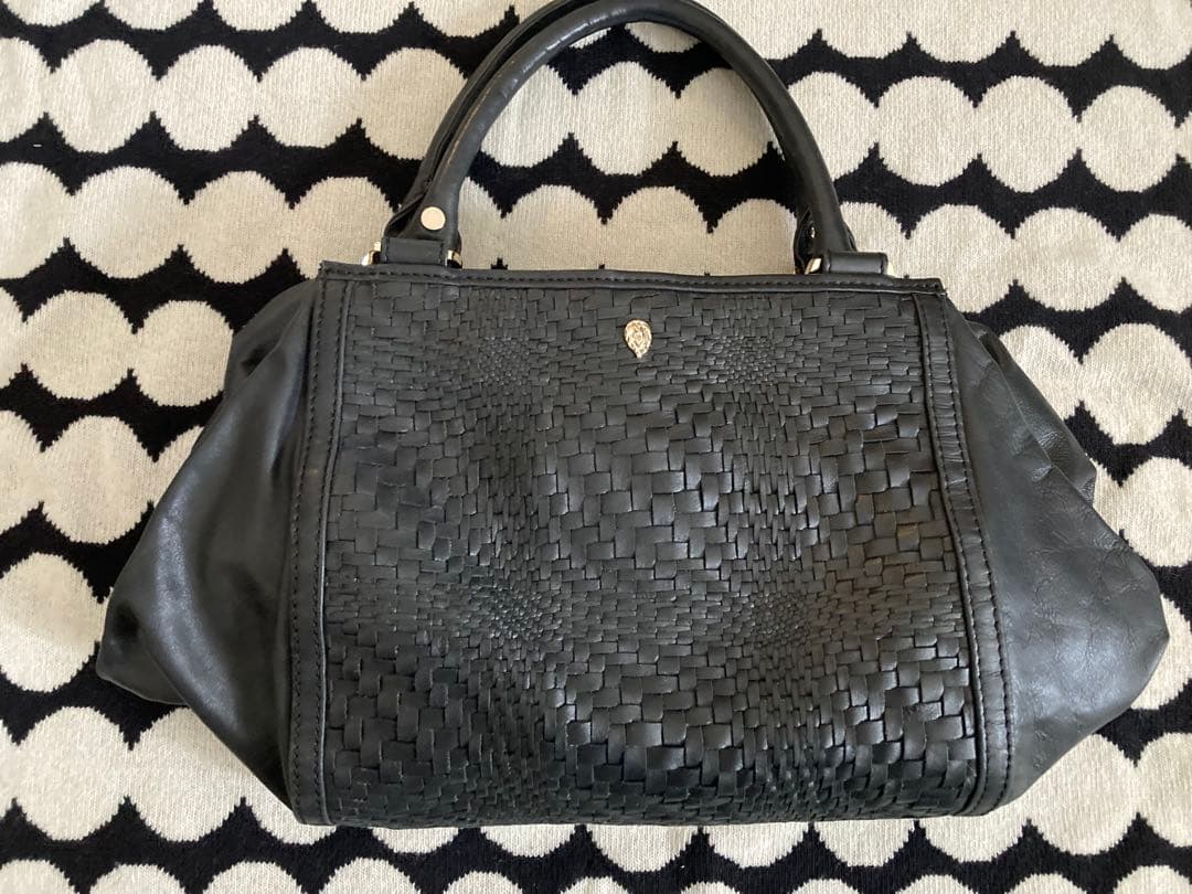 ヘレンカミンスキー　イントレチャート　ハンドバッグ　ブラック