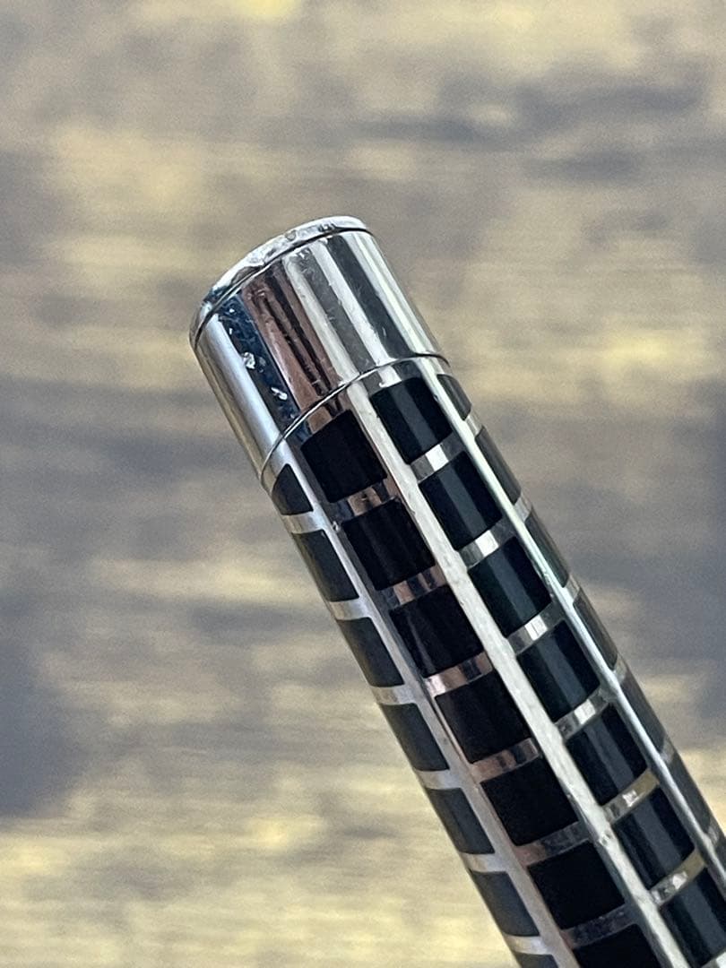 シリアルナンバー　ダイヤモンド　パラジウム仕上げ　ハリーウィンストン　万年筆