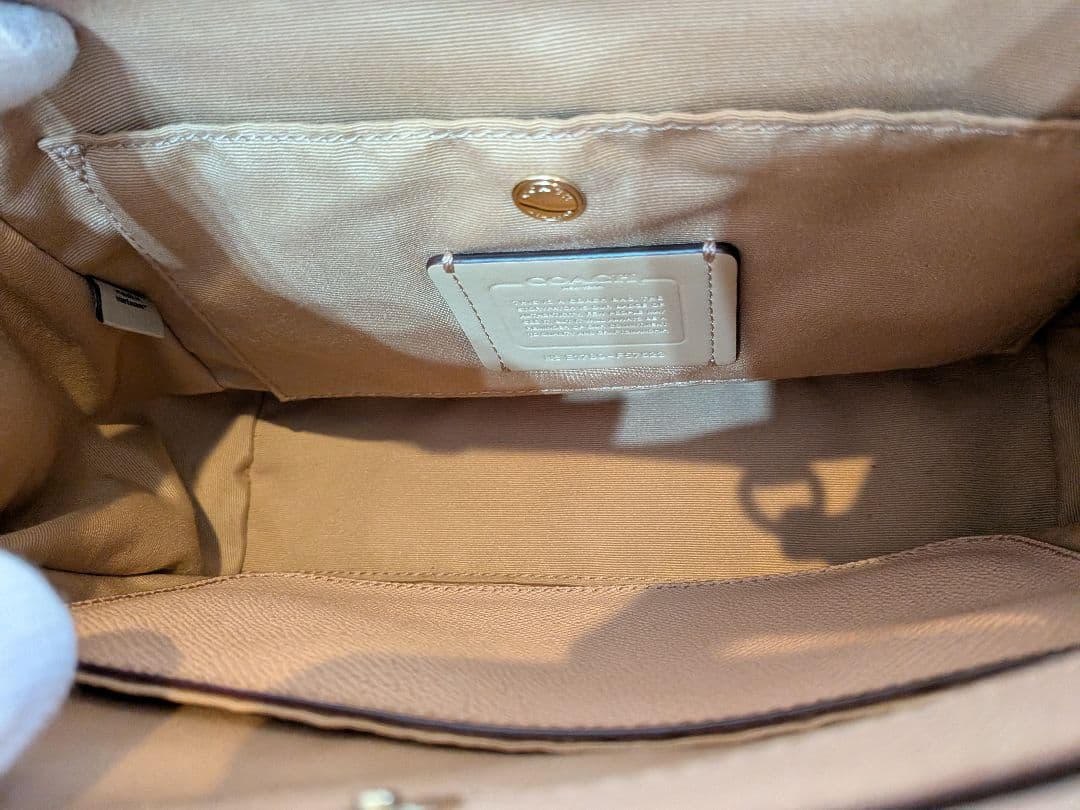 COACH ベージュショルダーバッグ2way　レザー