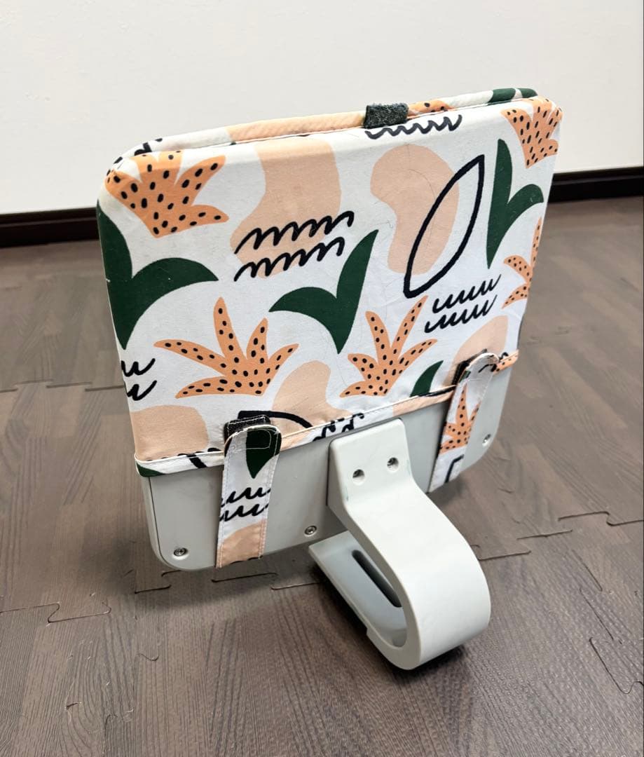 moji YIPPY NOVEL モジ イッピー　キッズチェア