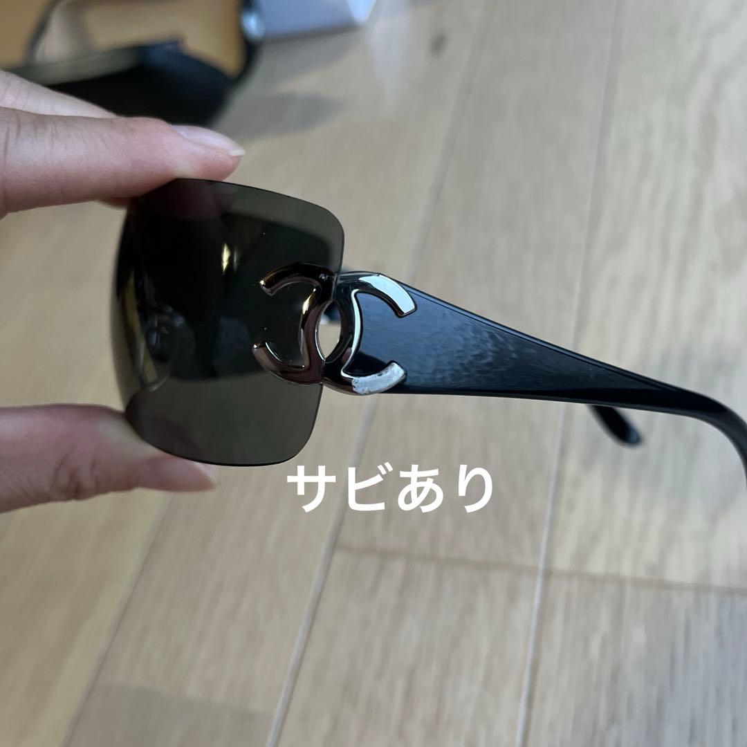 CHANEL シールドサングラス ブラック ケース付