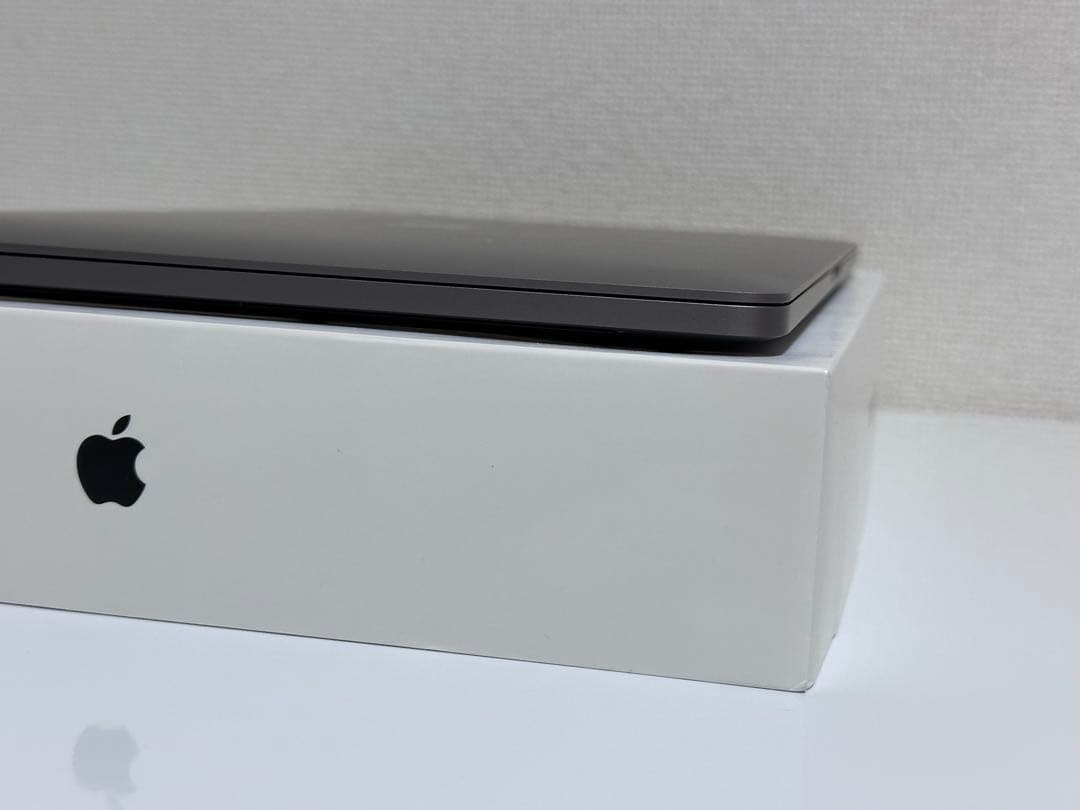 Macbook Pro 15インチ 2019 256GB