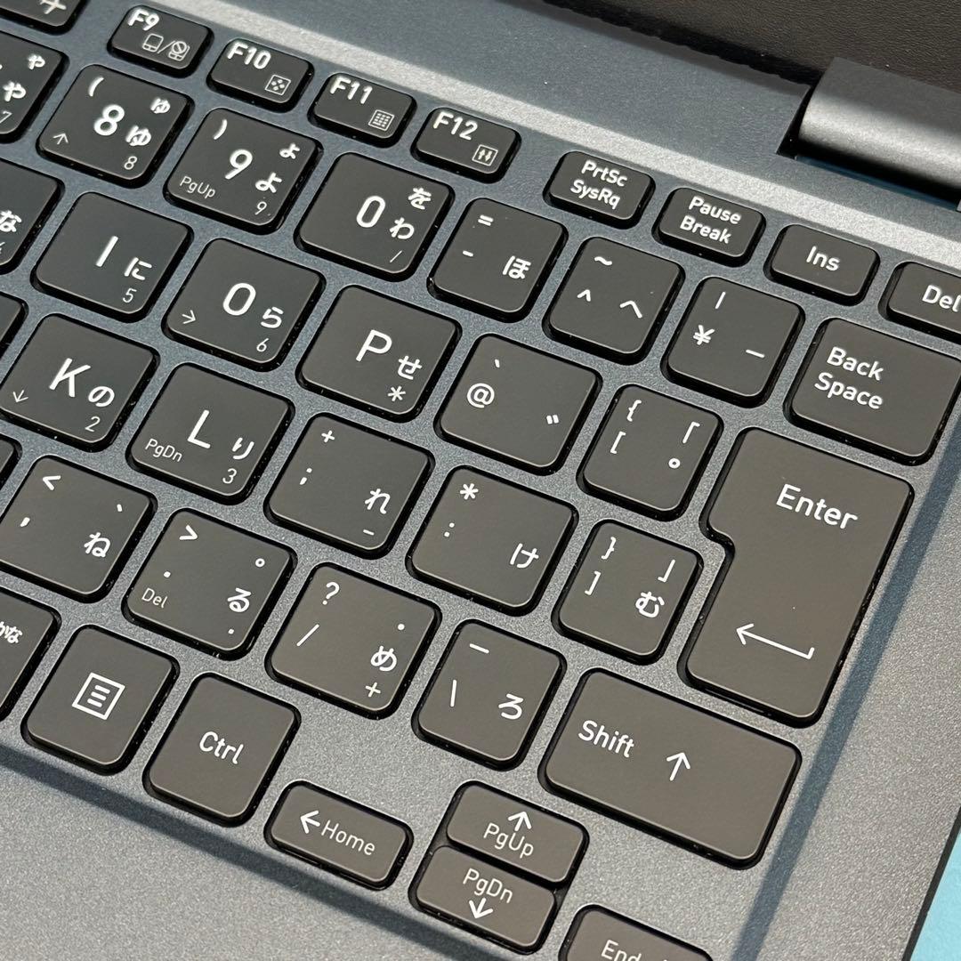 950準美品 dynabook G83/HS 第11世代 16GB office