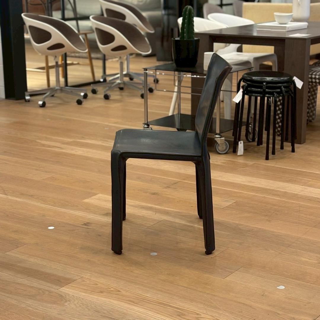 カッシーナ　キャブチェア　アームレス　レザー　CAB　cassina　B
