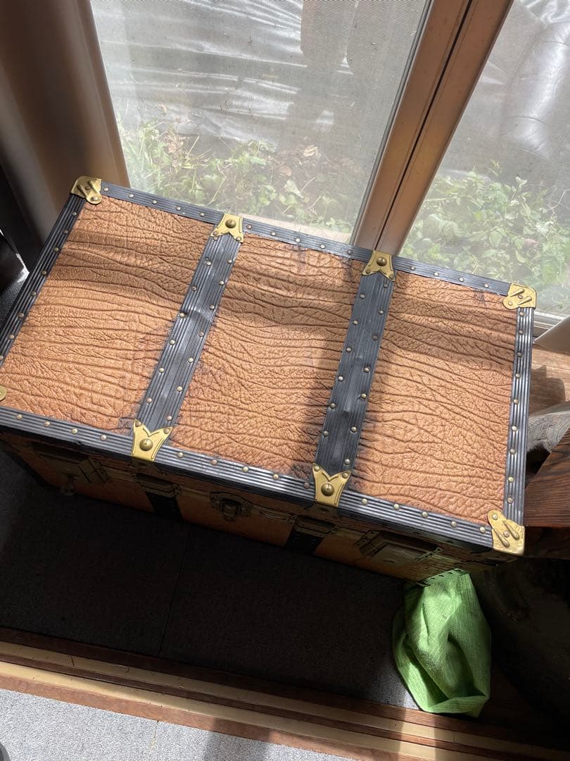 昭和レトロ 大型トランク ヴィンテージ 収納ケース インテリア　鍵付き