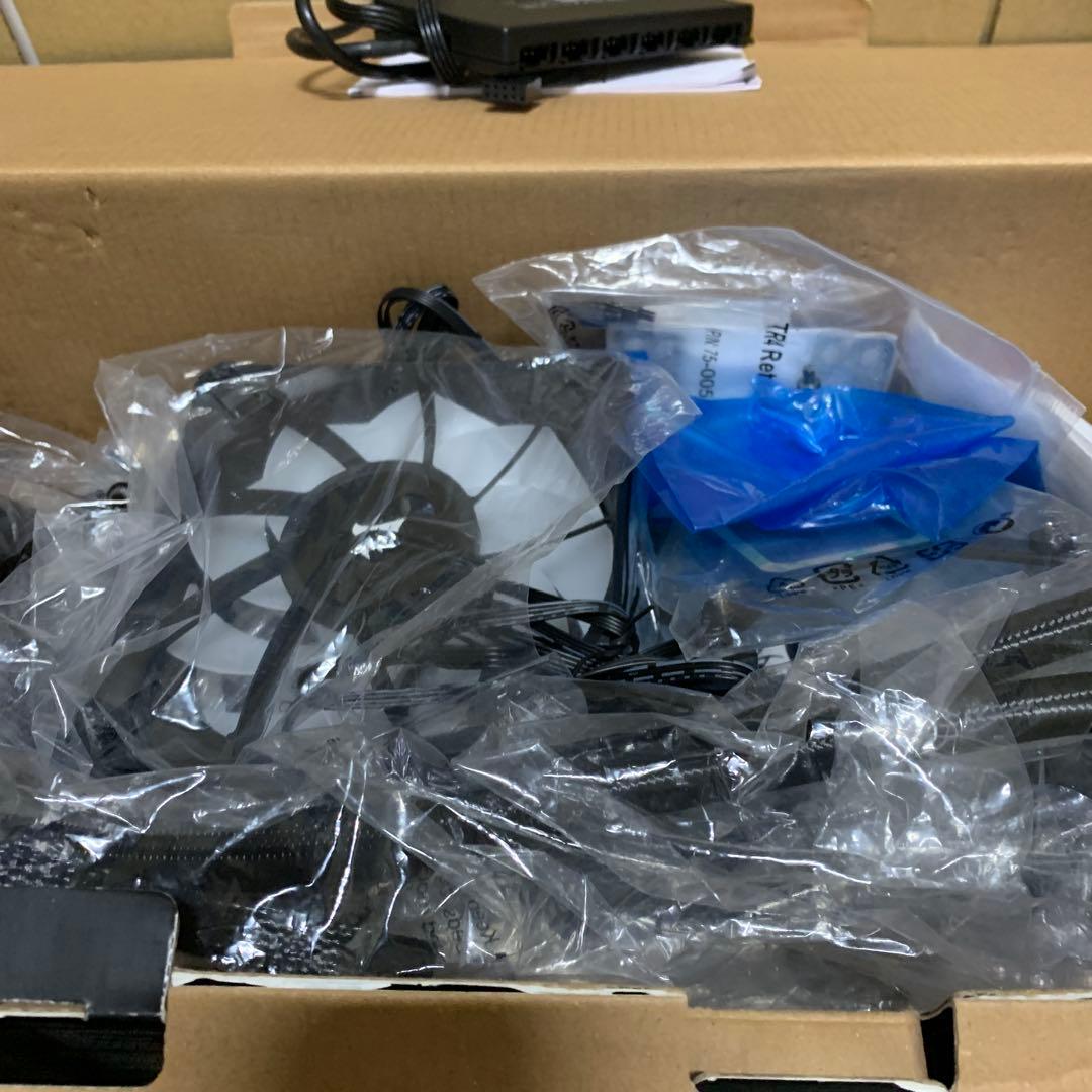 【CORSAIR】iCUE H150i RGB CPUクーラー