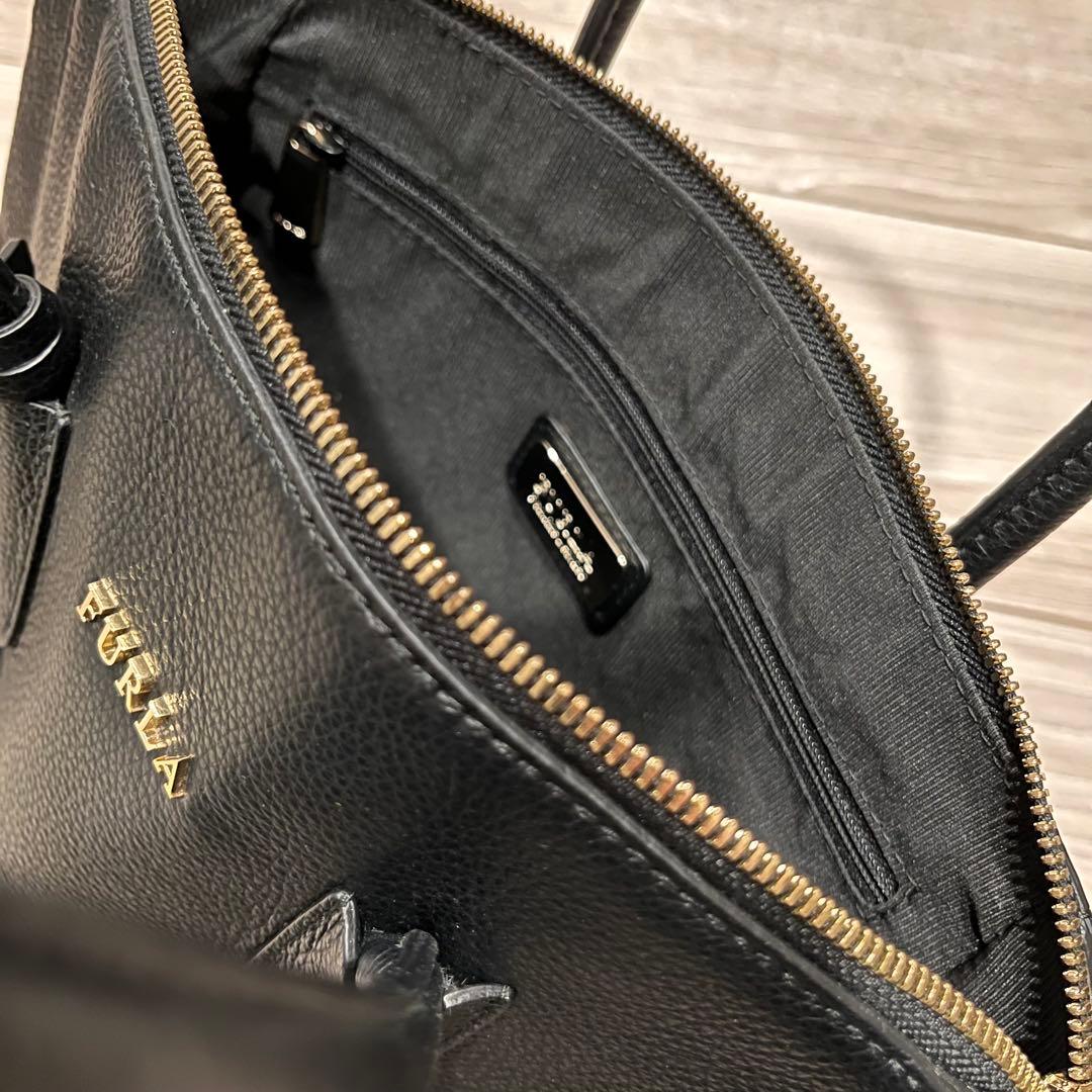 フルラ　トート・ショルダーバッグ