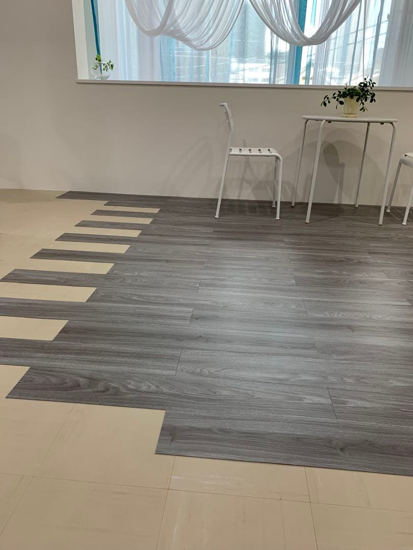 フロアタイル ，厚手1.5mm 、木目調 フローリングシート6畳用72枚