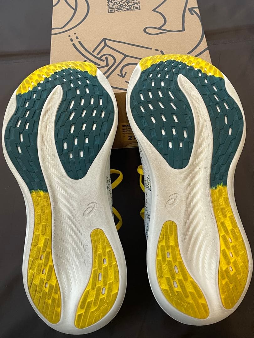 アシックス　ニンバスミライ 27.0cm