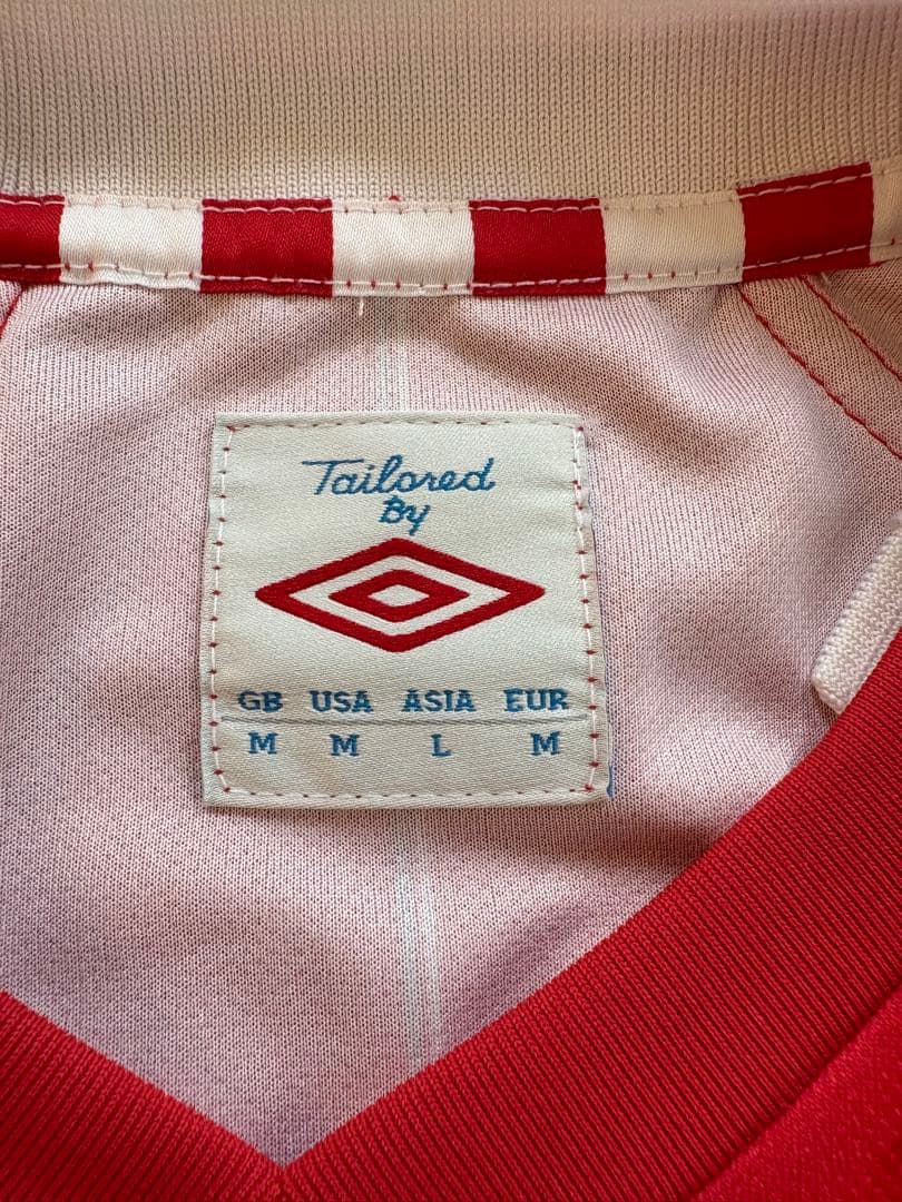 吉田麻也選手　サウサンプトンFC サイン入りユニフォーム