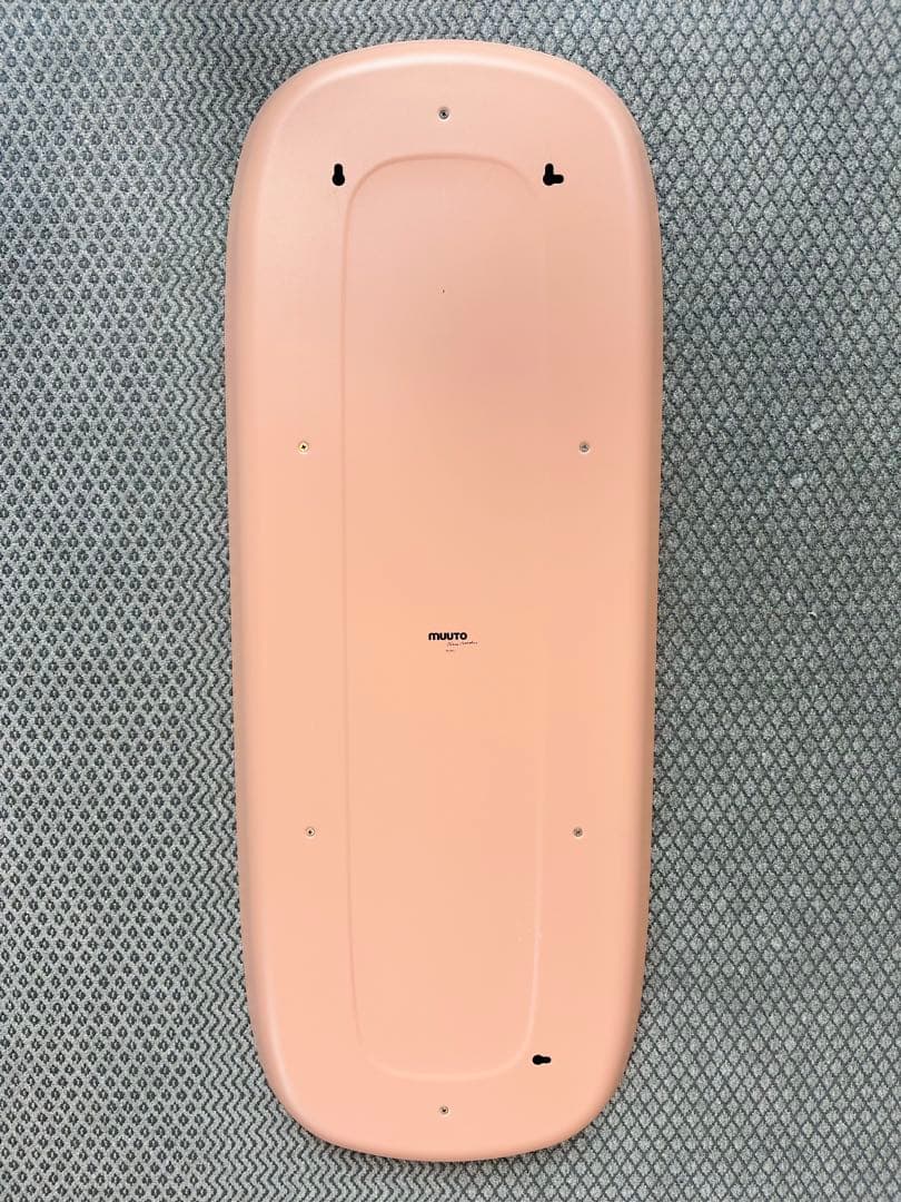 Muuto(ムート)「FRAMED MIRROR」Rose Glass(全身鏡)