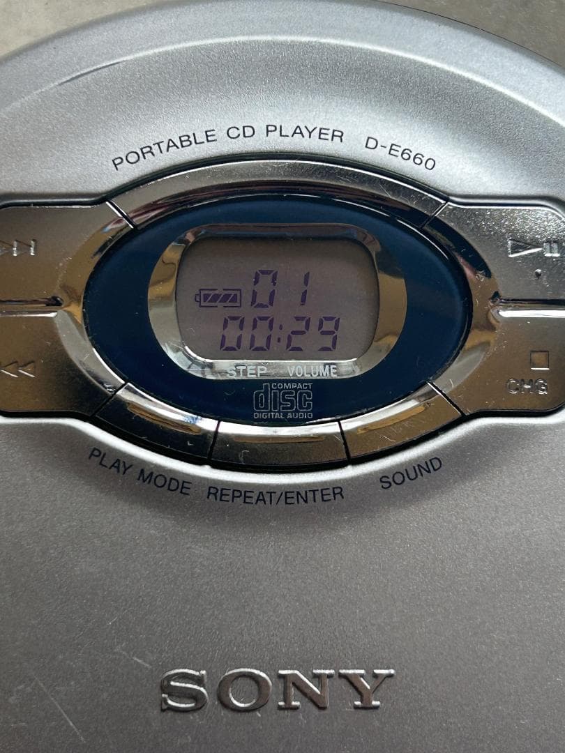 SONY ソニー CDウォークマン D-E660 （JVCイヤホン付き）
