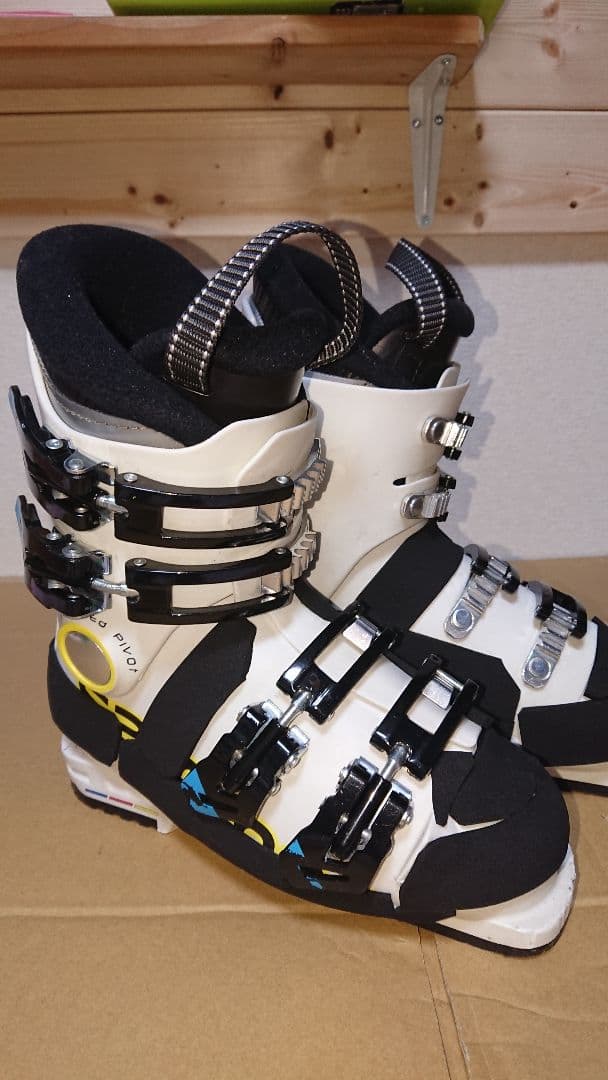 サロモン 21~21.5㎝ソール255㎜X-MAX 60T スキーブーツ保温加工