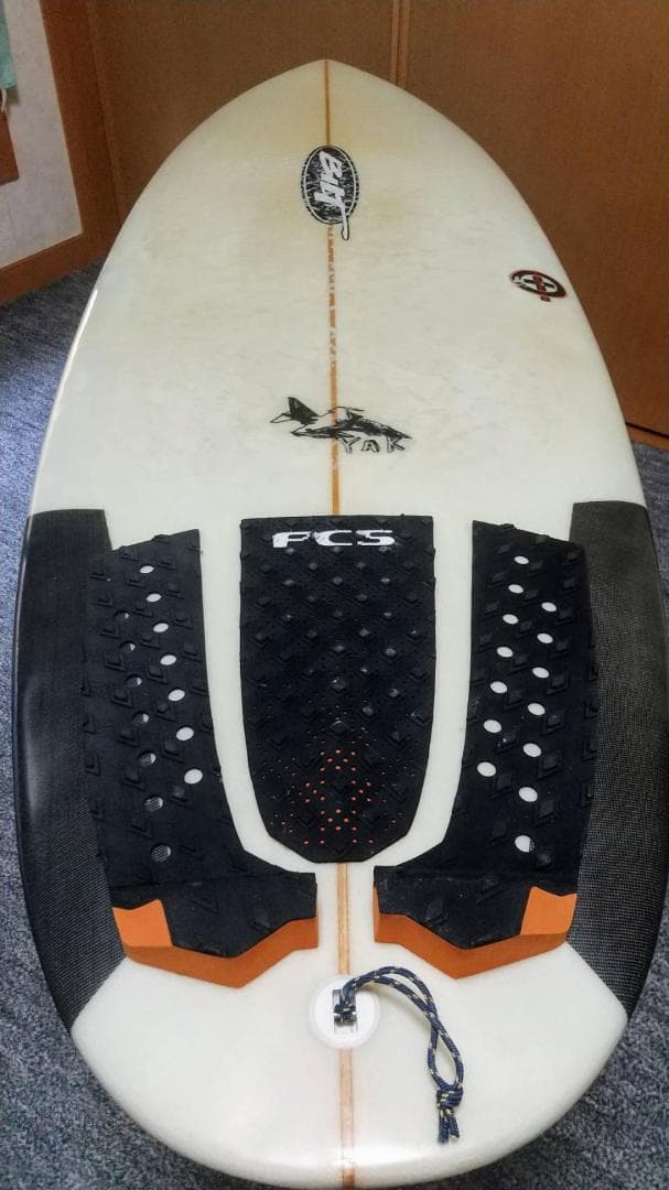 爆速テイクオフ 小波用ボード 5.4ft ビルト ボマー サーフィン